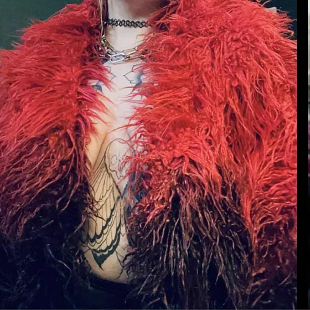 Ombré red black shag jacket - Picture 2 of 12
